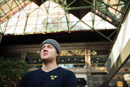 Sveriges Alexander Nylander vid en pressträff