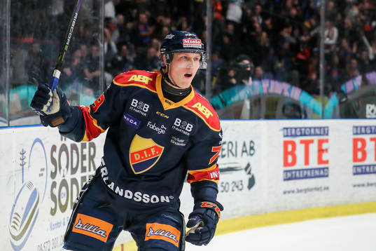 Djurgårdens Patrik Lundh jublar