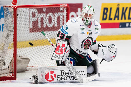 Frölundas målvakt Johan Mattsson släpper in 1-1