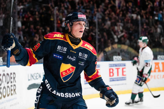 Djurgårdens Patrik Lundh jublar och Frölundas Christoffer