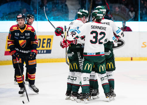 Frölundas Carl Grundström jublar