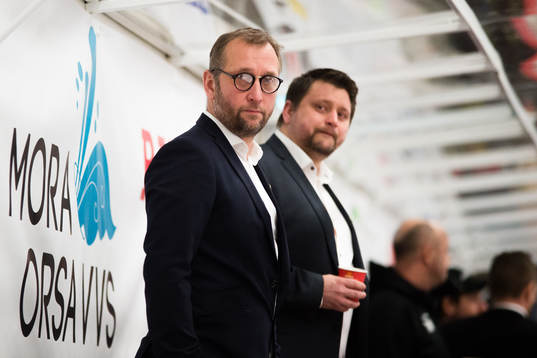 Moras assisterande tränare Mikael Johansson och tränare