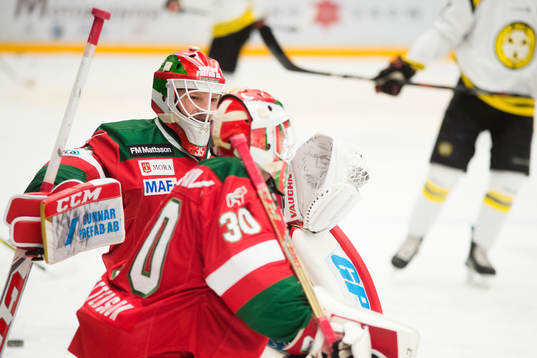 Moras målvakt Christian Engstrand och målvakt Mattias