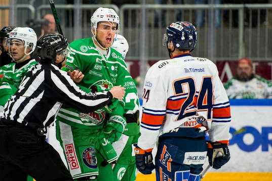 Rögles Alen Bibic och Växjös Brendan Shinnimin