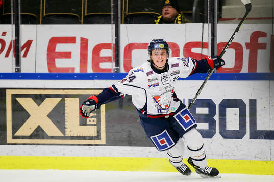 Linköpings Olle Lycksell jublar
