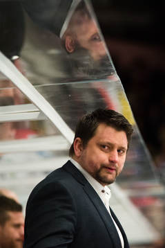 Moras tränare Mattias Karlin
