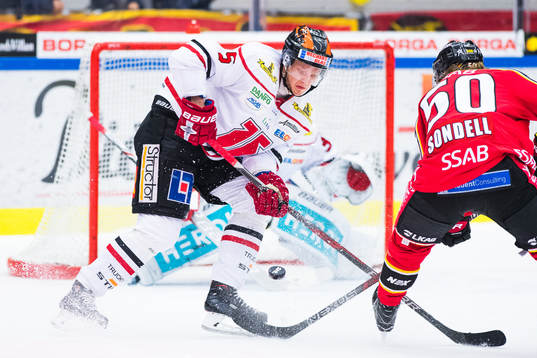 Örebros Gustav Backström och Luleås Daniel Sondell