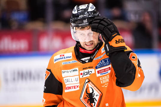 Karlskronas Per Ledin  deppar