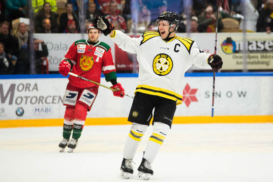 Brynäs Jacob Blomqvist jublar