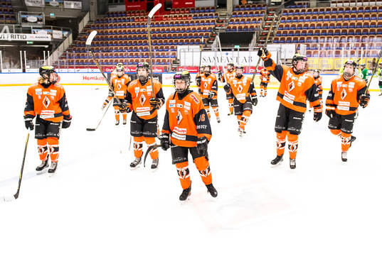 Karlskrona jublar och tackar supportrarna