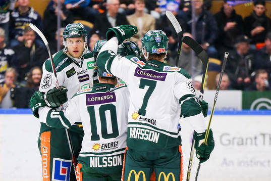 Färjestads Johan Ryno jublar