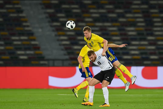 Sveriges Joakim Nilsson och Estlands Henri Anier