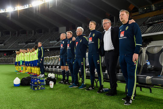 Sveriges assisterande förbundskapten Peter Wettergren och