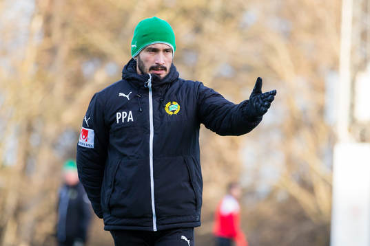 Hammarbys assisterande tränare Pablo Pinones-Arce