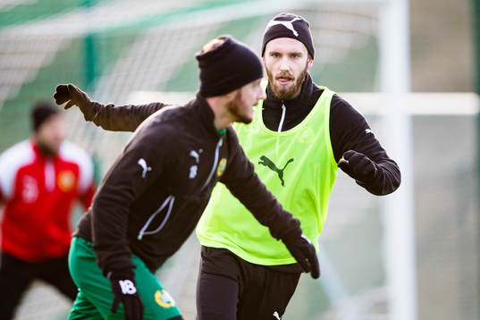 Hammarbys Rebin Asaad (t v) och Simon Sandberg