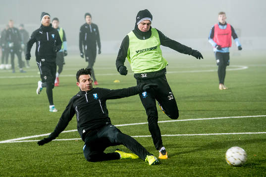 Rasmus Bengtsson mot Mattias Svanberg