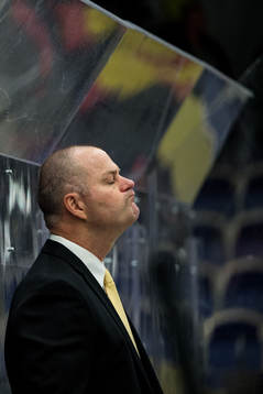 Panterns tränare Joby Messier deppar