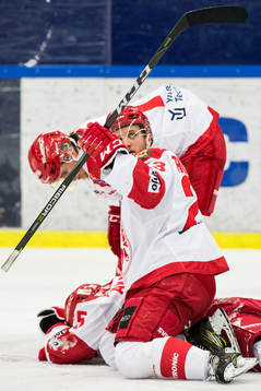 Trojas Jesper Thörnberg bredvid Mattias Åkesson som