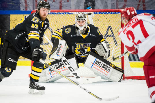 Panterns målvakt Robin Jensen