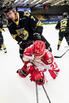 Panterns Oscar Eklind och Trojas Jesper Thörnberg
