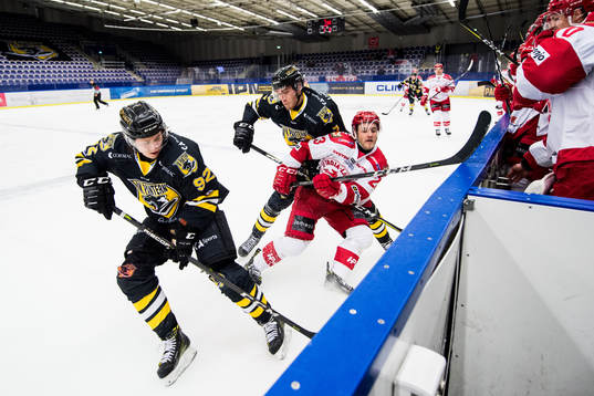Panterns Dennis Svensson och Oscar Eklind mot Trojas Jesper