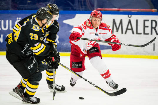 Trojas Mattias Åkesson och Panterns Sebastian Strandberg