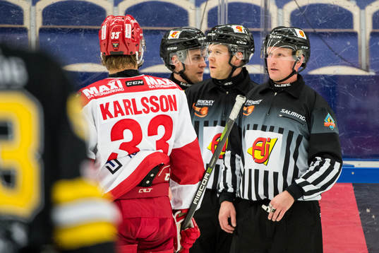 Domare Roland Gille, Filip Sandstedt och Andre Ahlström