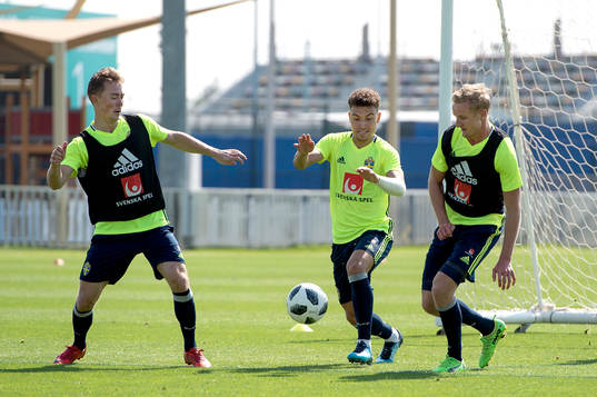 Sveriges Joel Andersson, Jordan Larsson och Franz Brorsson