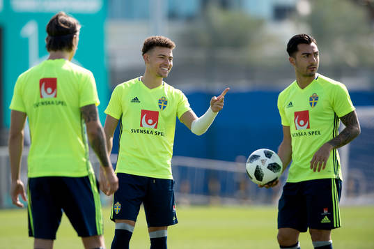 Sveriges Jordan Larsson och Jiloan Hamad