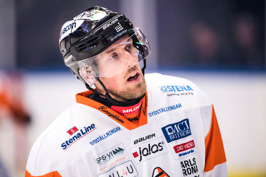 Karlskronas Emil Larsson  deppar