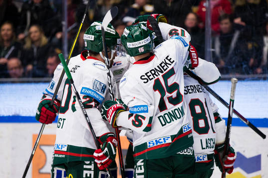 Frölundas spelare jublar