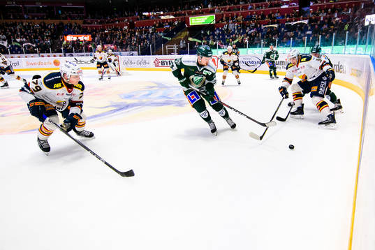 Djurgårdens Patrik Lundh och Färjestads Rasmus Asplund