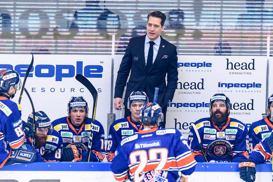 Växjös tränare Sam Hallam