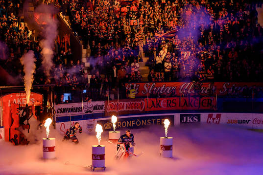 Växjös intro före ishockeymatchen i SHL mellan Växjö