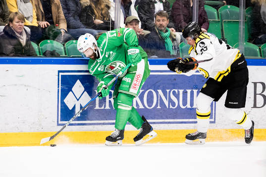 Rögles Taylor Matson och Brynäs Lucas Carlsson