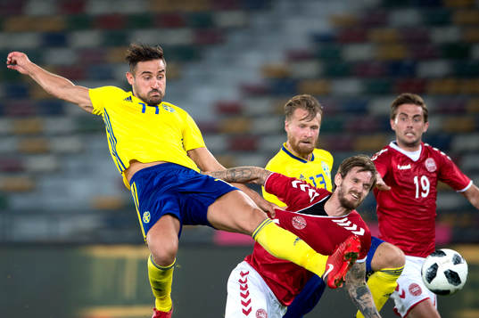 Sveriges Sotirios Papagiannopoulos och Danmarks Kian Hansen