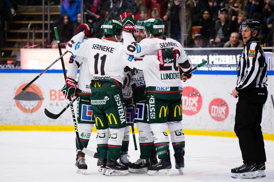 Frölundas Jan Mursak jublar
