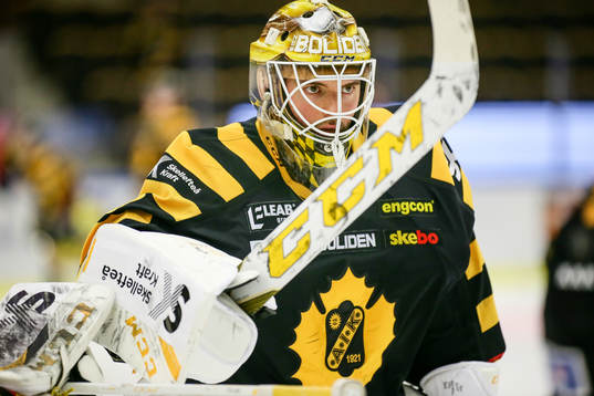 Skellefteås målvakt Gustaf Lindvall