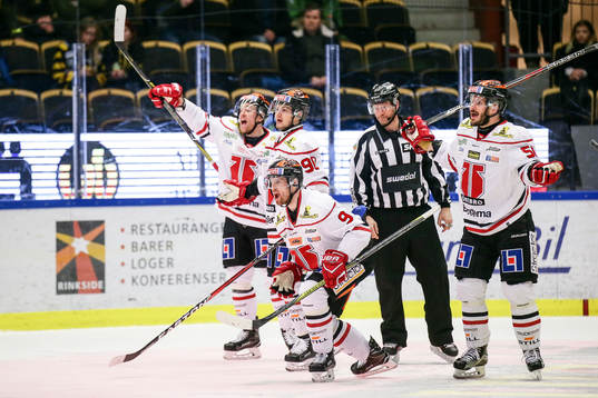 Örebros Tylor Spink , Johan Wiklander , Libor Hudacek och
