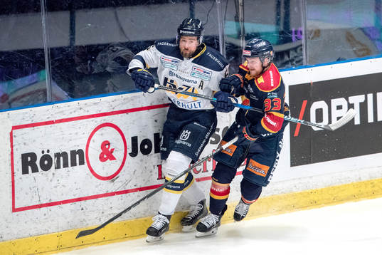 s Christoffer Persson och Djurgårdens Linus Hultström