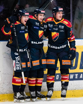 Djurgårdens Jesper Pettersson och Patrik Lundh jublar
