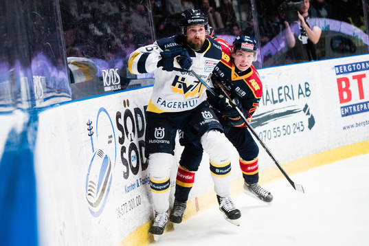 s Christoffer Persson och Djurgårdens Marcus Davidsson