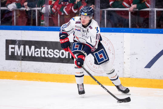 Linköpings Jacob Lilja  i ishockeymatchen i SHL mellan