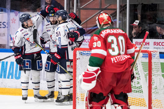Linköpings Emil Sylvegård jublar