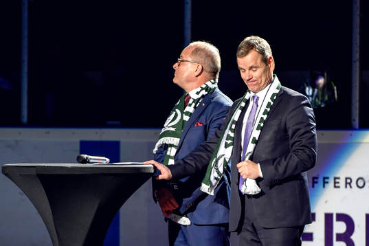 Håkan Loob avtackas