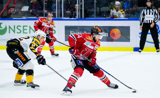 Skellefteås Adam Pettersson och Örebros Tom Wandell