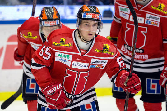 Örebros Sakari Manninen jublar