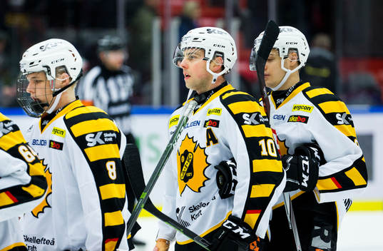 Skellefteås Jonatan Berggren och Joakim Lindström deppar