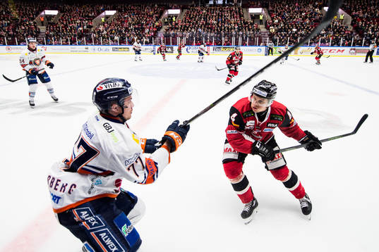 Växjös Pontus Netterberg och Malmö Redhawks Tuukka