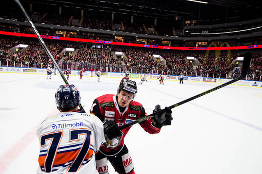 Växjös Pontus Netterberg och Malmö Redhawks Tuukka